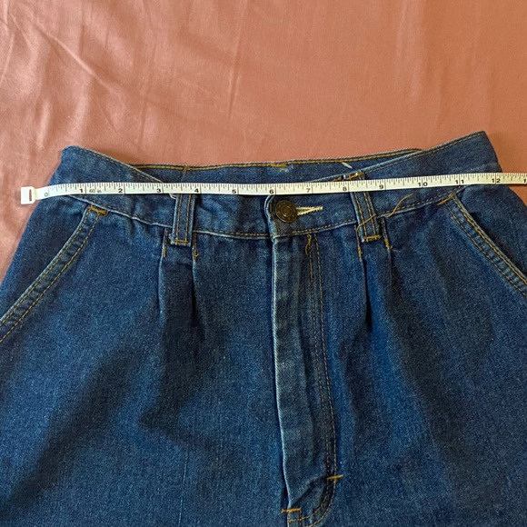 23-24” High waist denim shorts - Picture 6 of 7